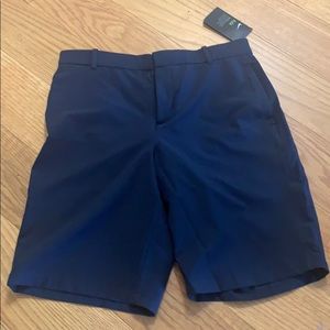 NWT Nike golf short size 30 Navy Blue